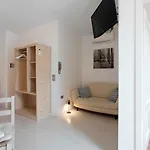Gonda&giuliano 3*